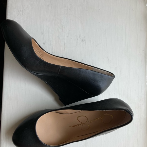 Jessica Simpson wedge heels - Picture 2 of 3